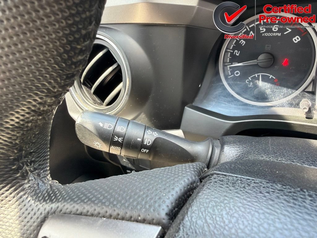 Used 2021 Toyota Tacoma SR5 RWD image 58