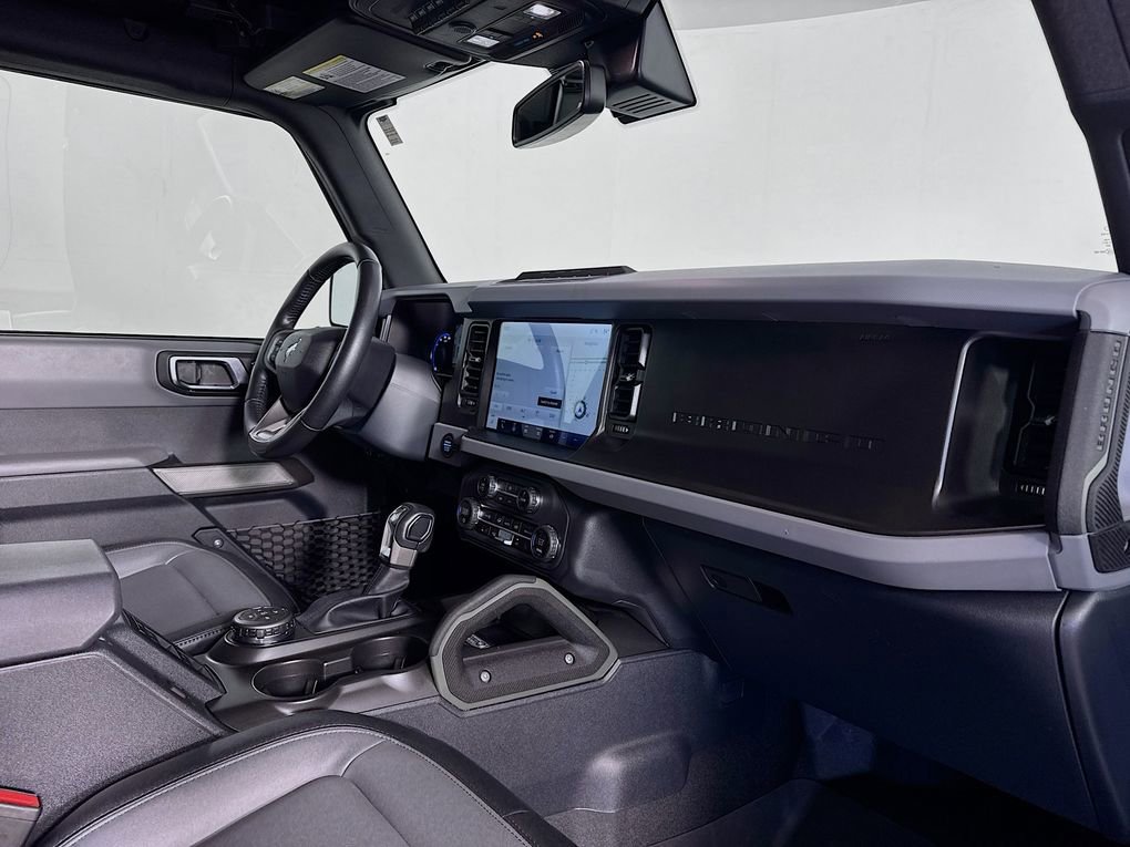 Used 2023 Ford Bronco Everglades image 30