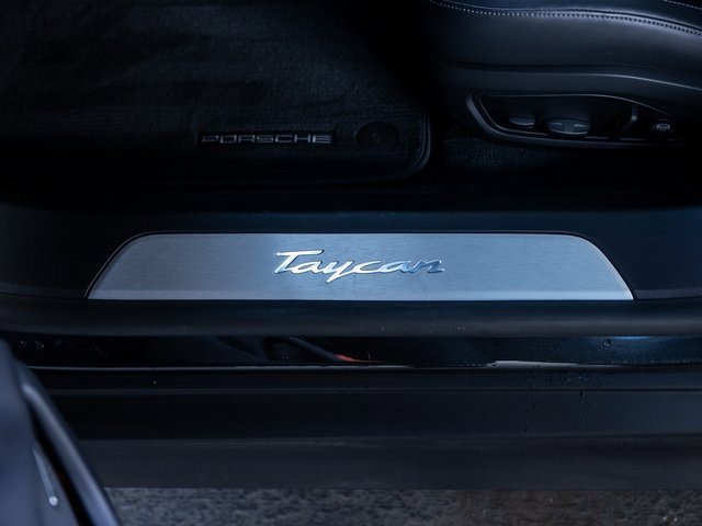 Used 2025 Porsche Cayenne S image 26