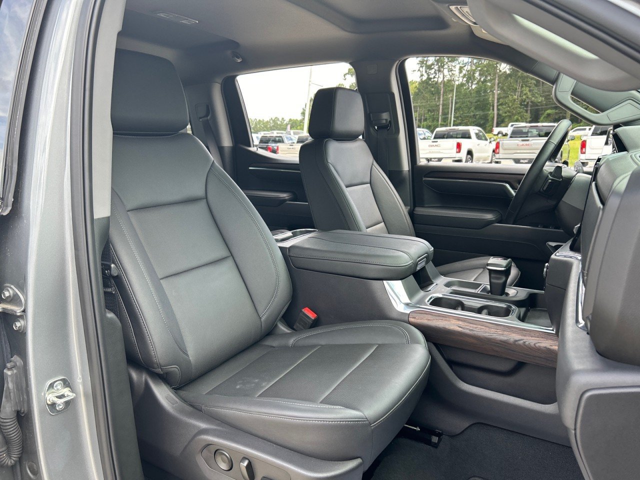 Used 2025 GMC Sierra 1500 SLT w/ SLT Premium Package AWD/4WD image 21