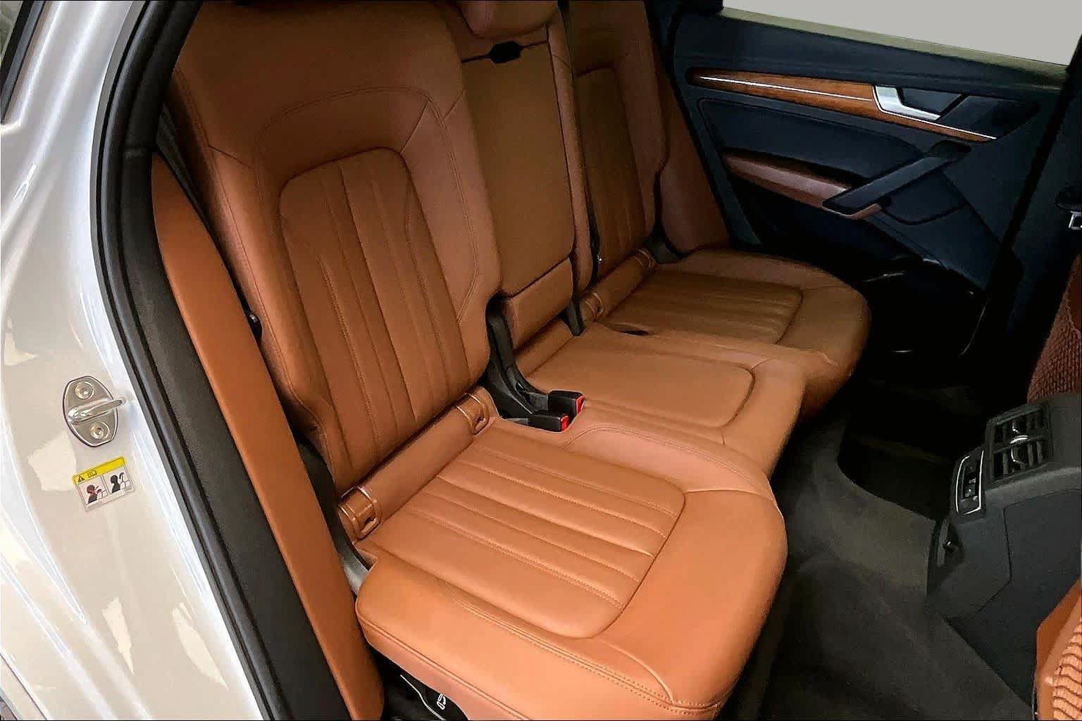Used 2023 Audi Q5 2.0T Premium w/ Convenience Package AWD/4WD image 20