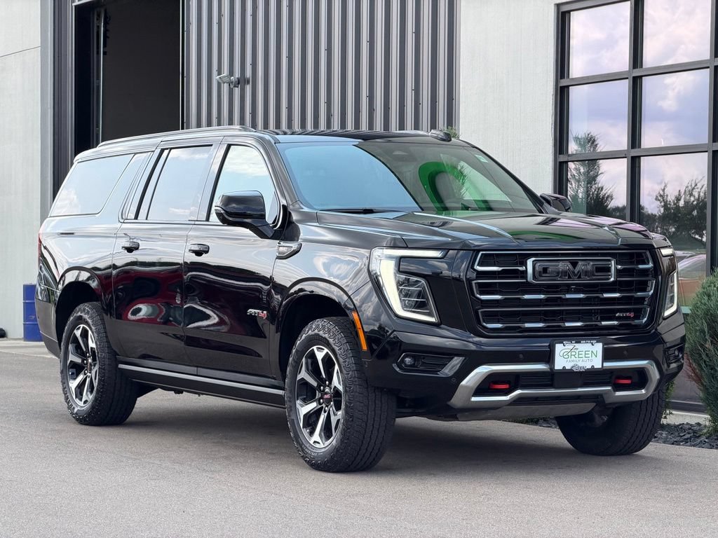 Used 2026 GMC Yukon XL AT4 w/ AT4 Premium Package AWD/4WD image 4