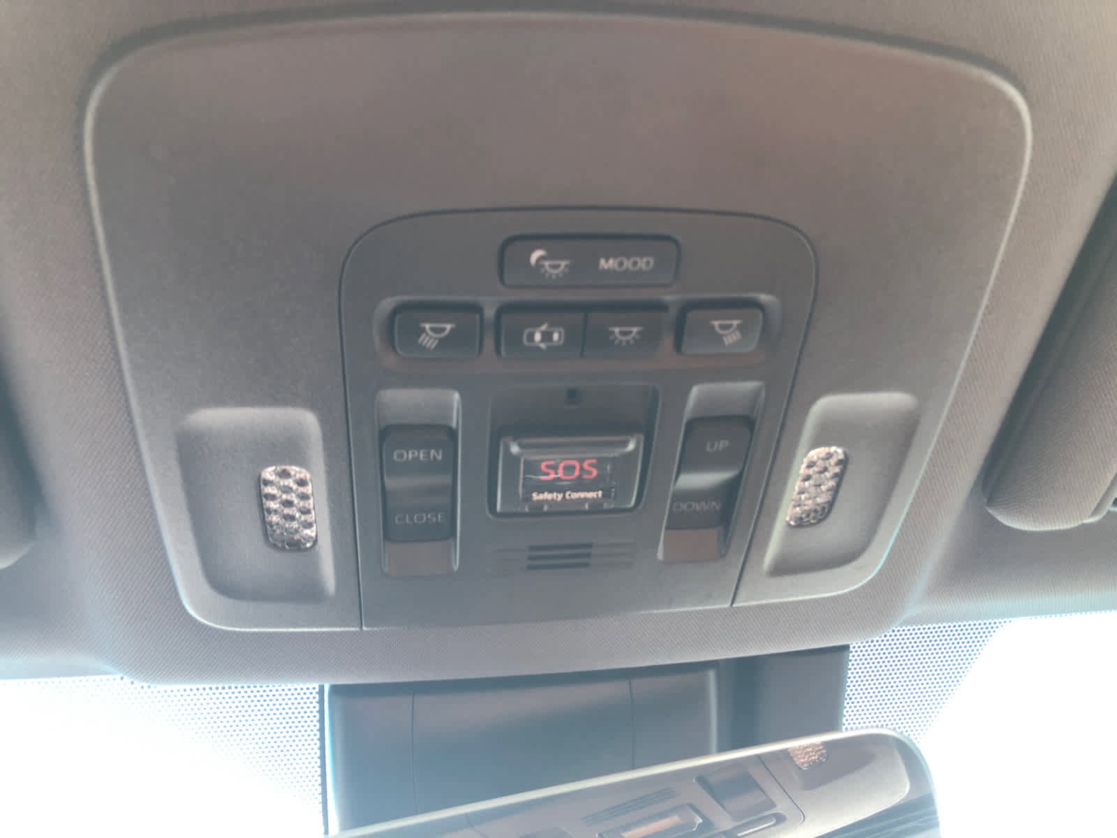 Used 2019 Toyota Avalon Limited image 13