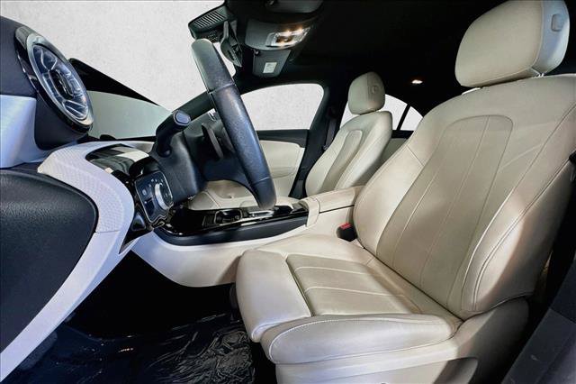 Used 2023 Mercedes-Benz CLA 250 image 19