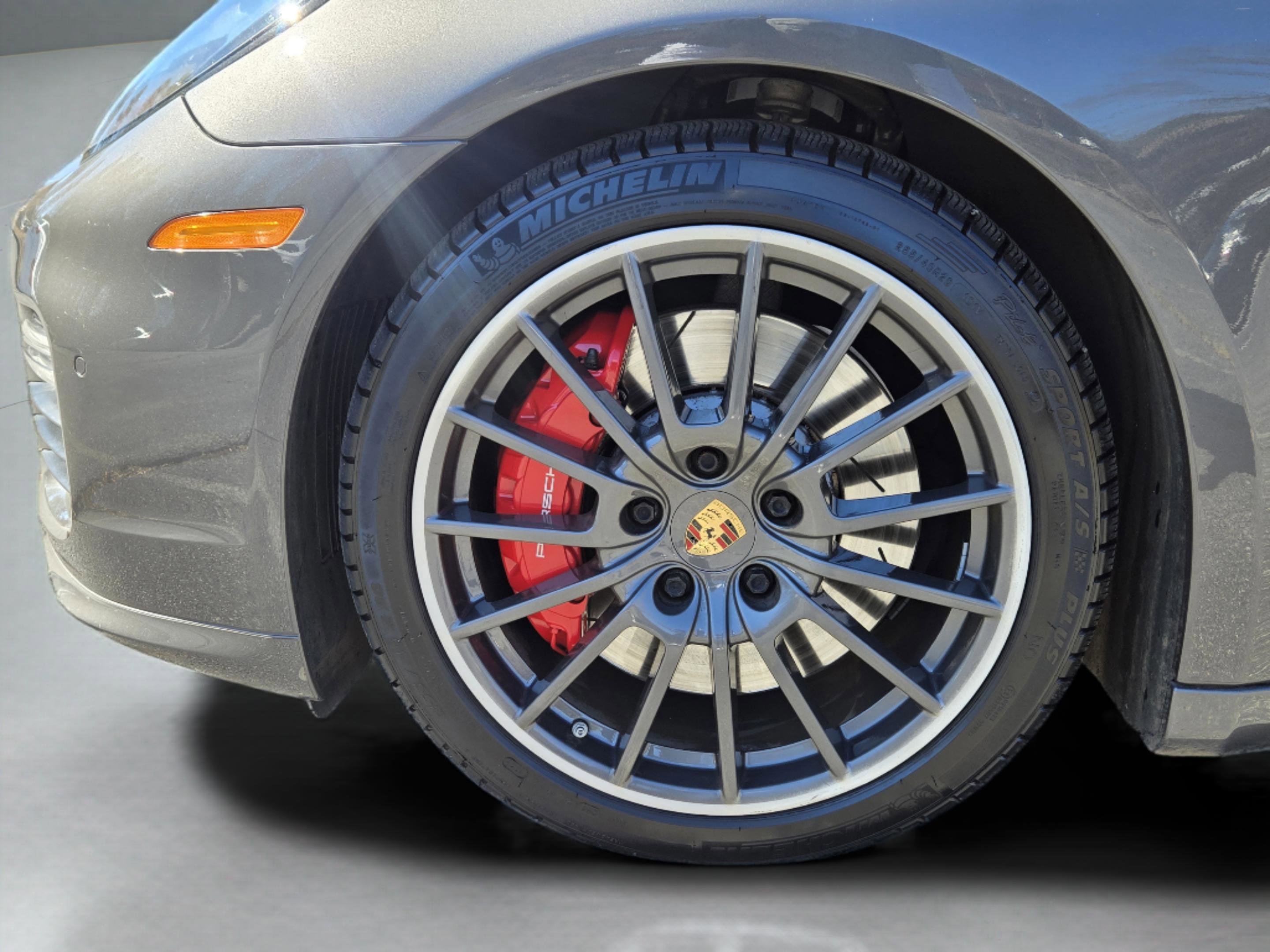 Used 2015 Porsche Panamera Turbo S image 35