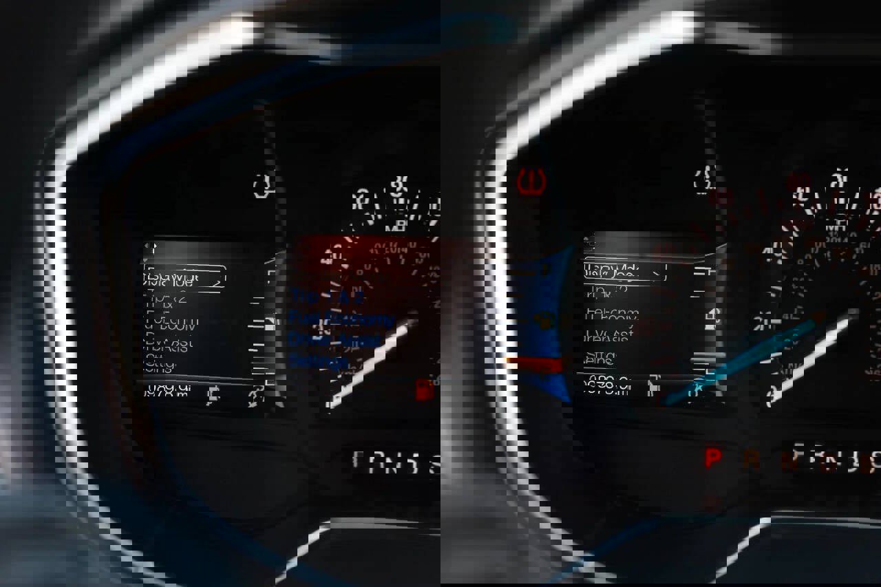 Used 2018 Ford Fusion SE w/ Fusion SE Technology Package image 22