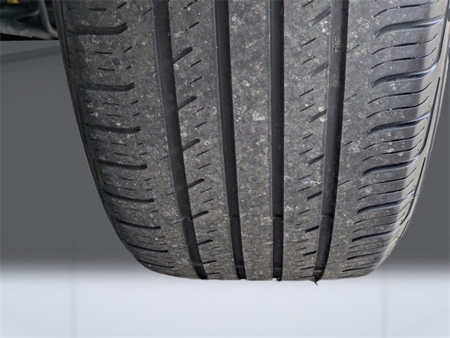 Used 2017 Chevrolet Malibu LT image 14