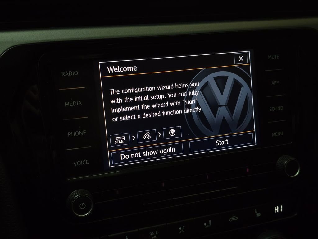 Used 2021 Volkswagen Passat 2.0T SE image 28