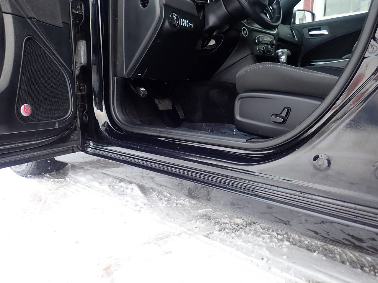 Used 2016 Dodge Charger SXT w/ Rallye Group image 21