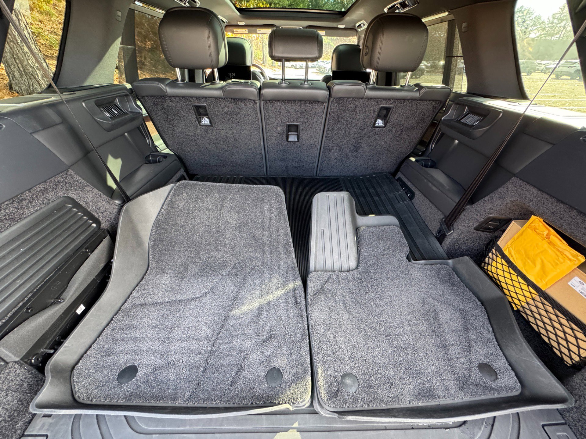 Used 2024 Land Rover Range Rover Long Wheelbase SE image 63