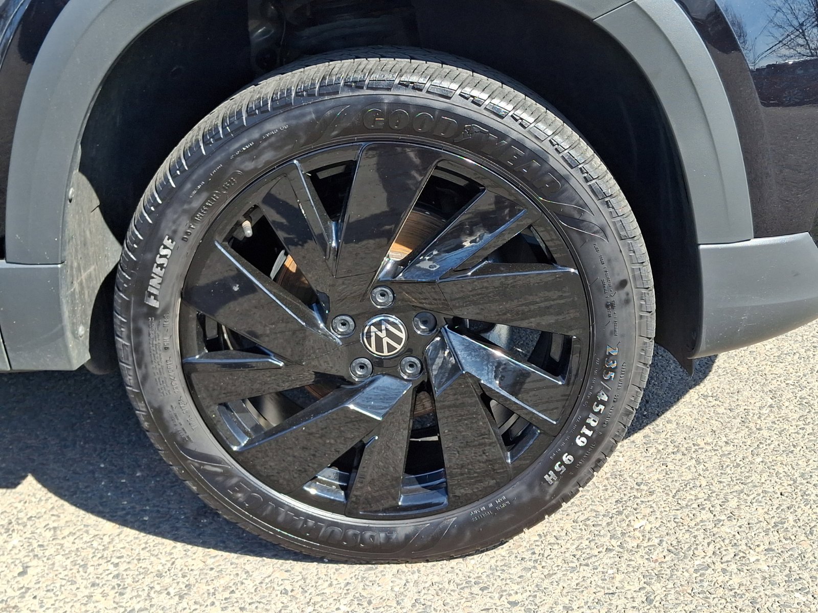 Certified 2024 Volkswagen Taos SE AWD/4WD image 8