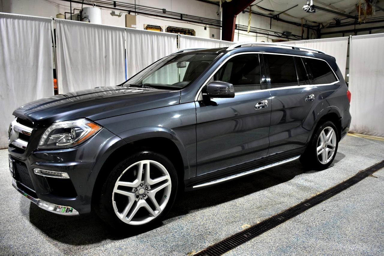 Used 2015 Mercedes-Benz GL 550 4MATIC w/ Accessory Chrome Package image 33