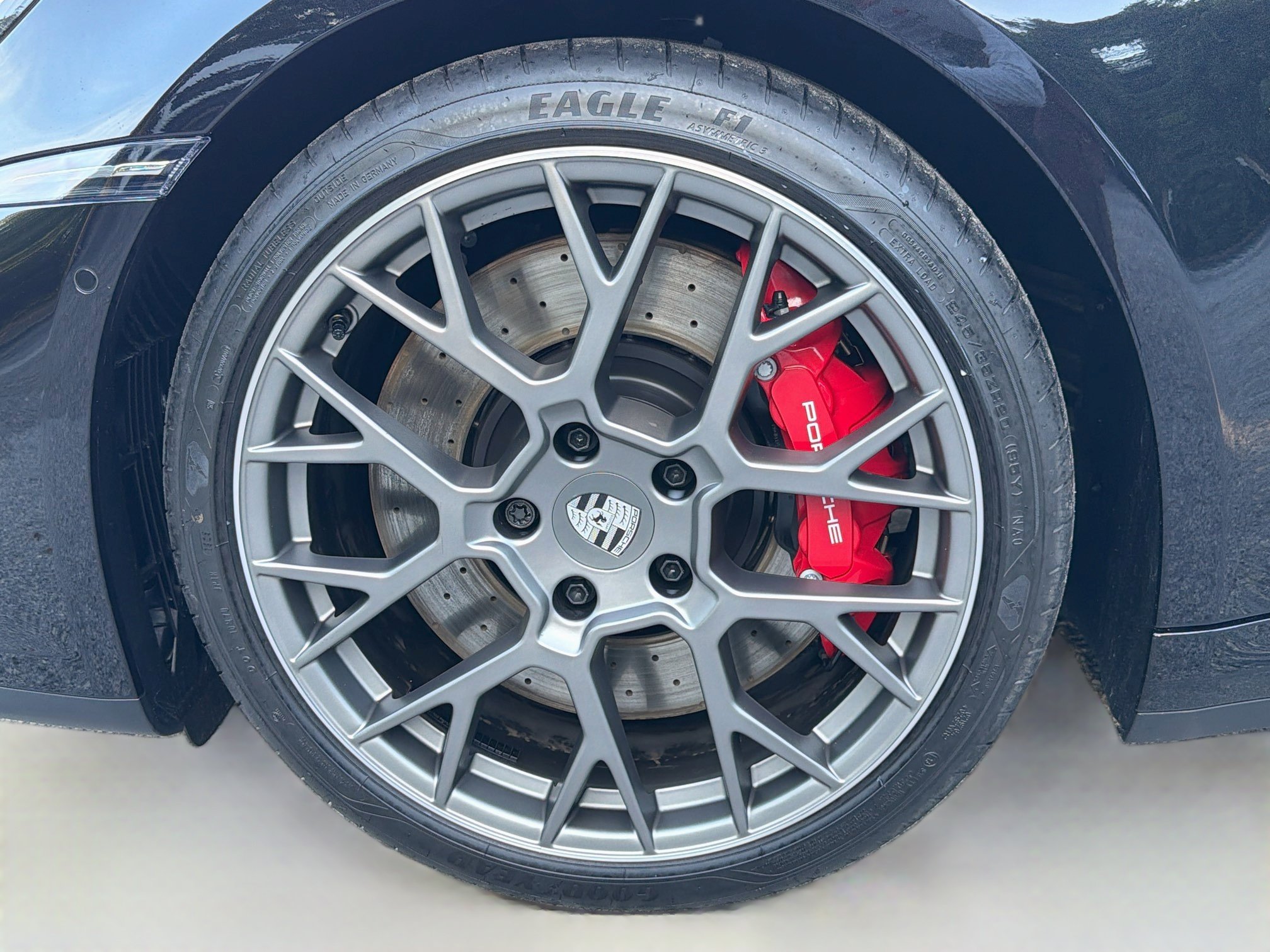 Used 2025 Porsche 911 Carrera S RWD image 39