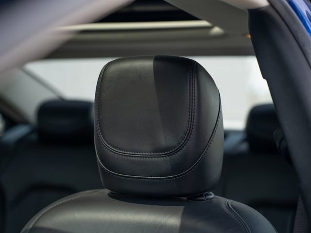 Used 2016 Chrysler 200 C image 19