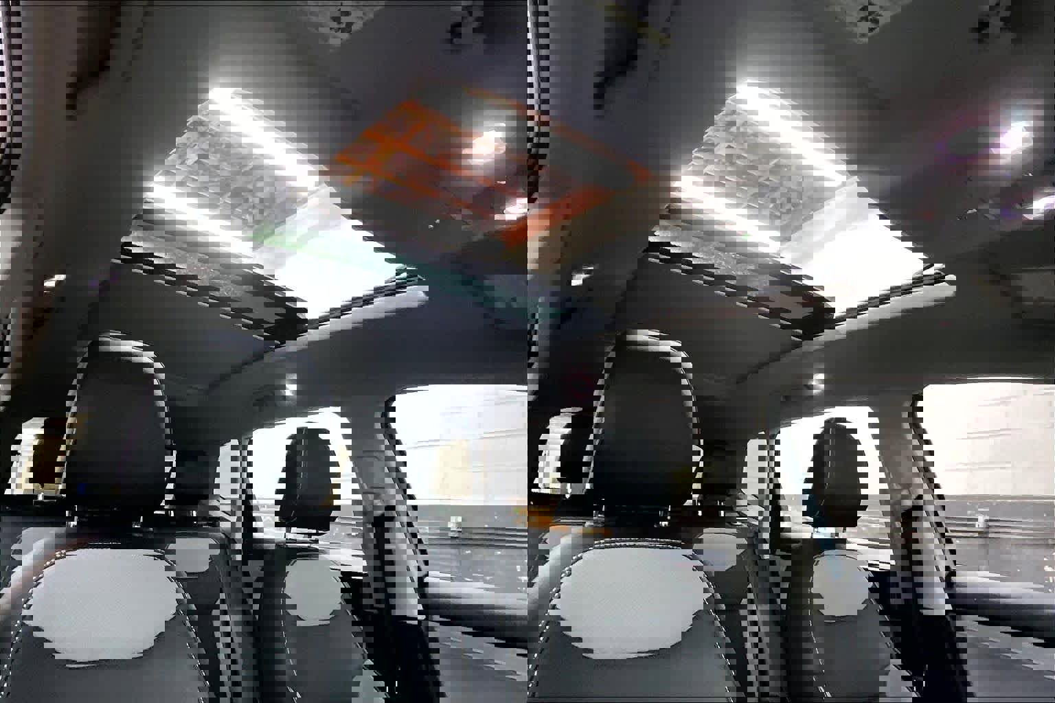 Used 2022 Volkswagen Taos SEL image 24