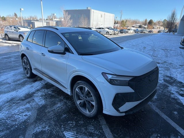 Used 2024 Audi Q4 e-tron Premium Plus w/ Premium Plus image 4