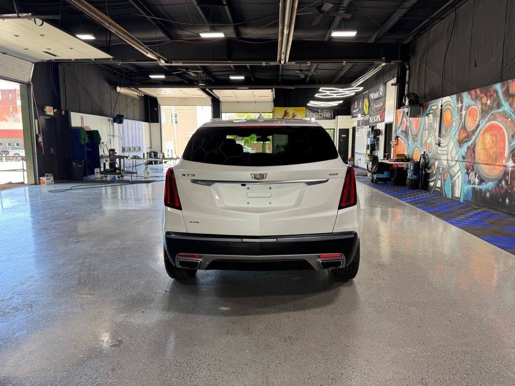 Used 2023 Cadillac XT5 Premium Luxury w/ LPO, Floor Liner Package AWD/4WD image 4