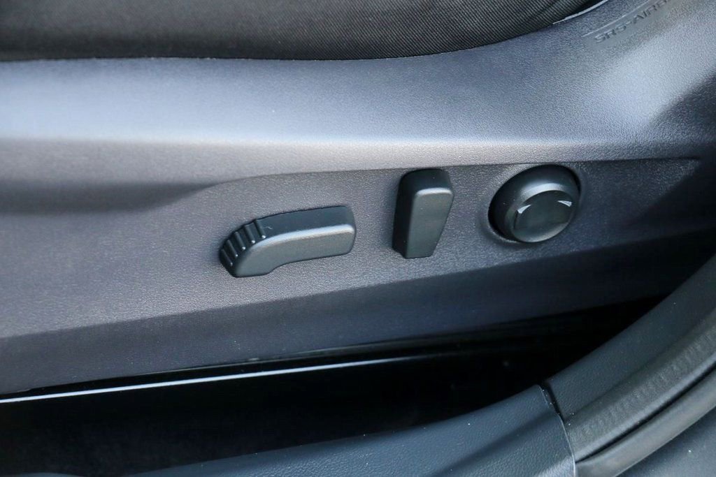 Used 2025 Subaru Outback Premium image 18