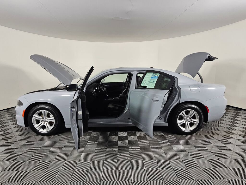 Used 2021 Dodge Charger SXT w/ Leather Interior Group image 16