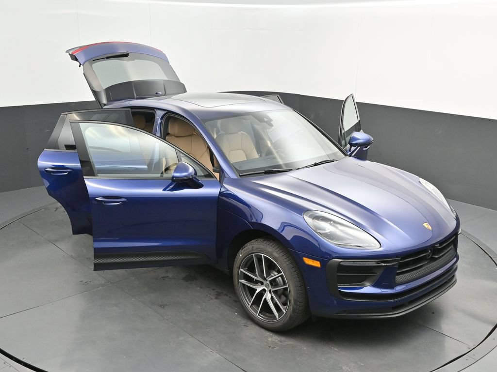Certified 2026 Porsche Macan AWD/4WD image 47