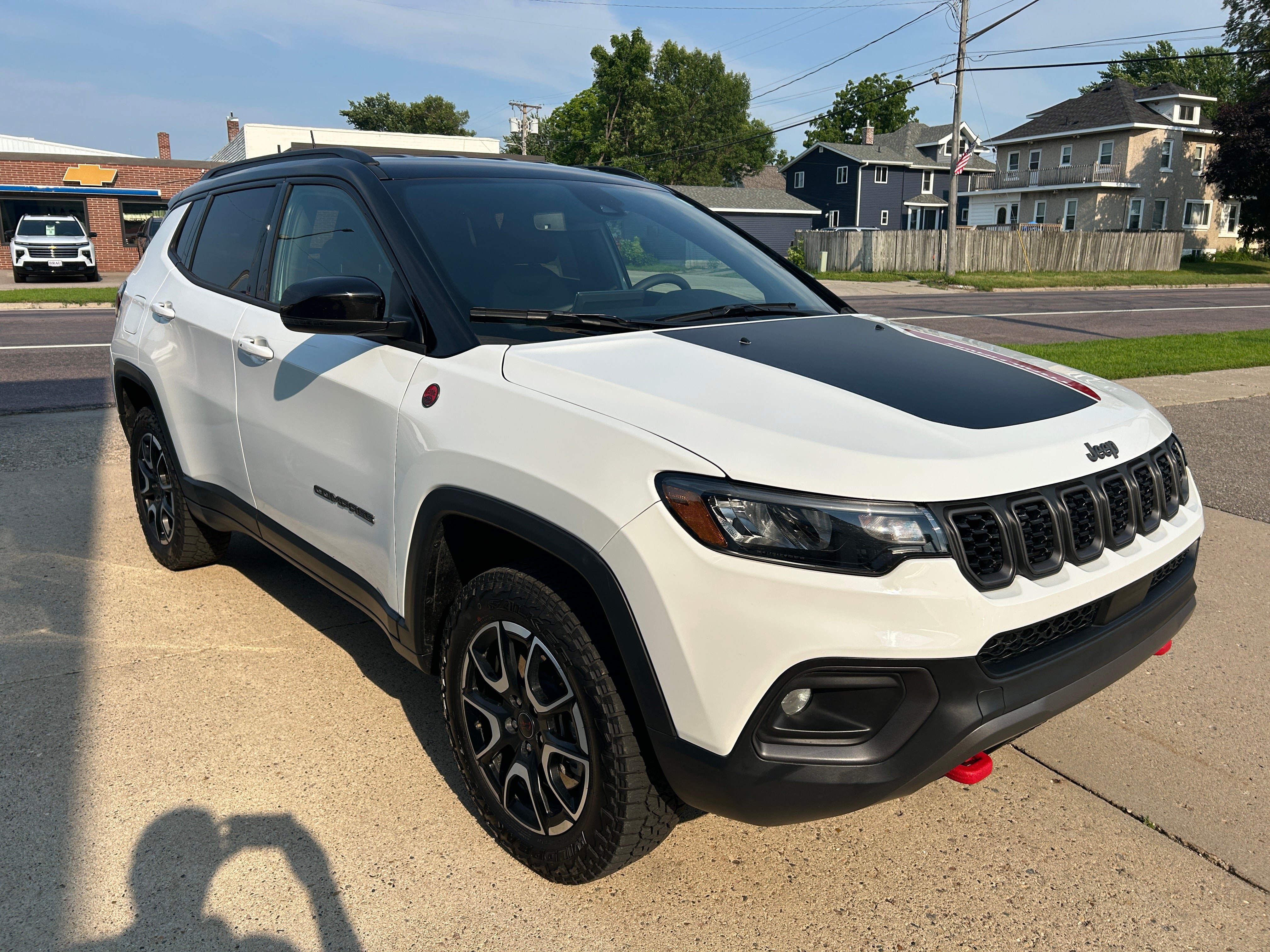Used 2025 Jeep Compass Trailhawk AWD/4WD image 4