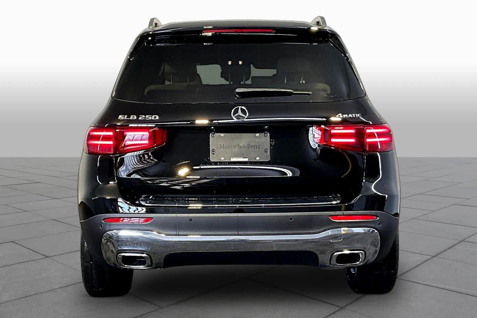 New 2026 Mercedes-Benz GLB 250 4MATIC image 4