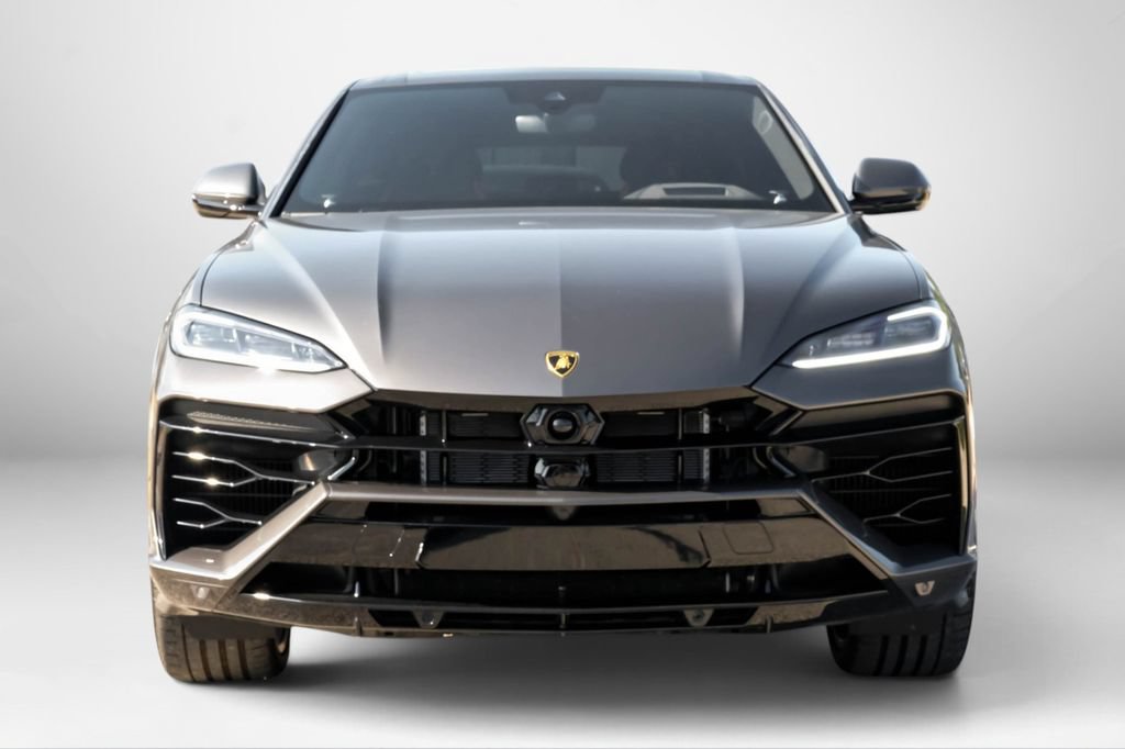 Used 2025 Lamborghini Urus SE AWD/4WD image 3