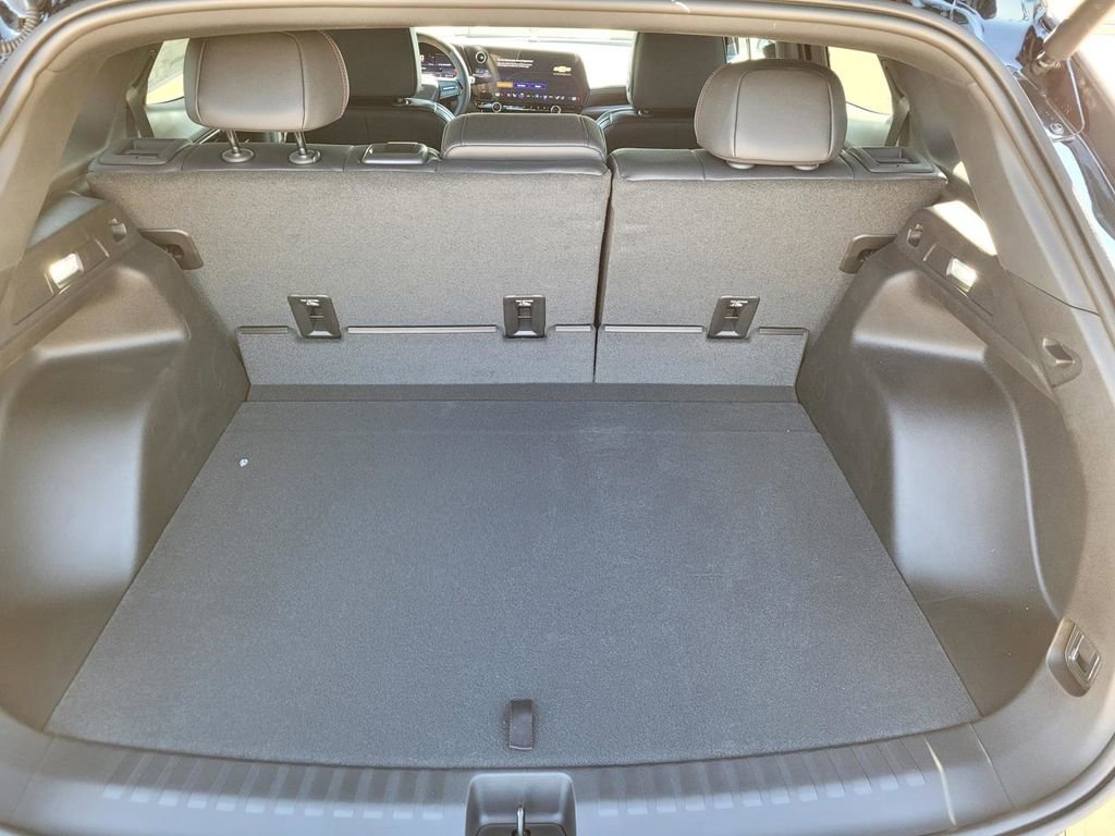 New 2026 Chevrolet Blazer EV RS w/ Super Cruise Package image 8