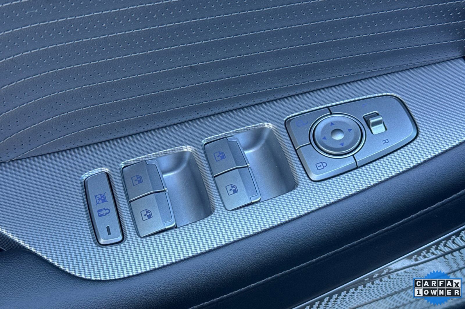 Used 2024 Hyundai Palisade Calligraphy image 17