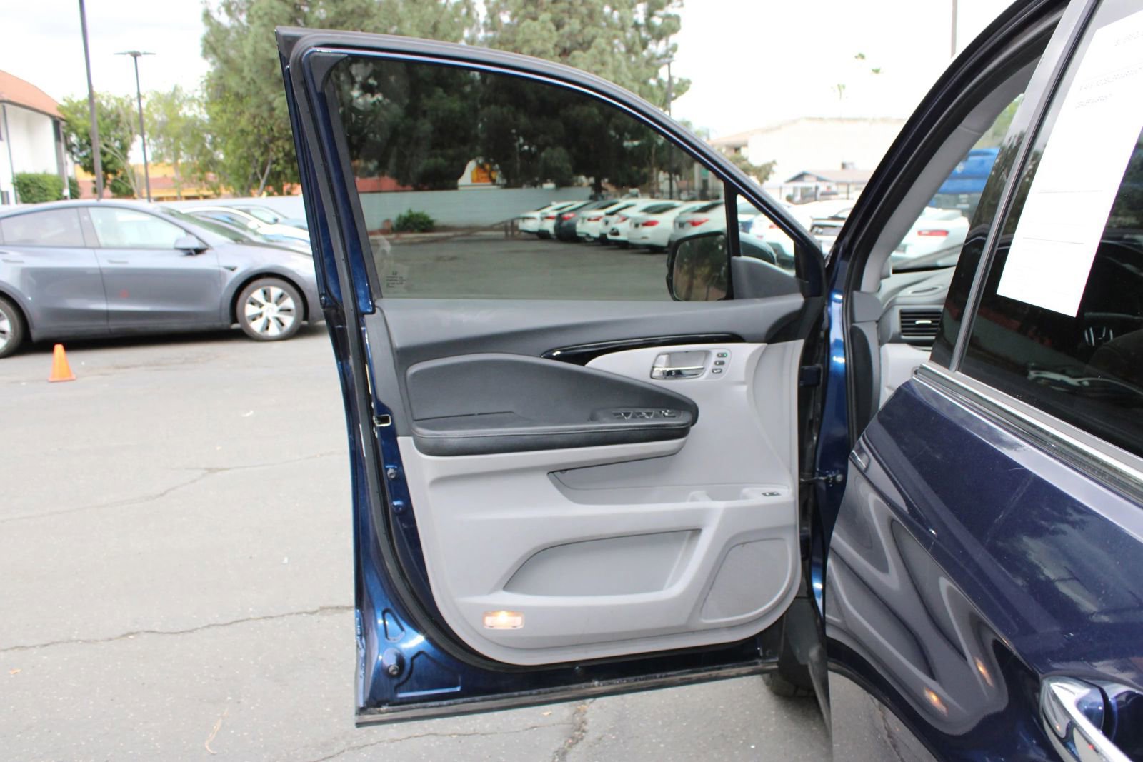 Used 2016 Honda Pilot Touring image 14