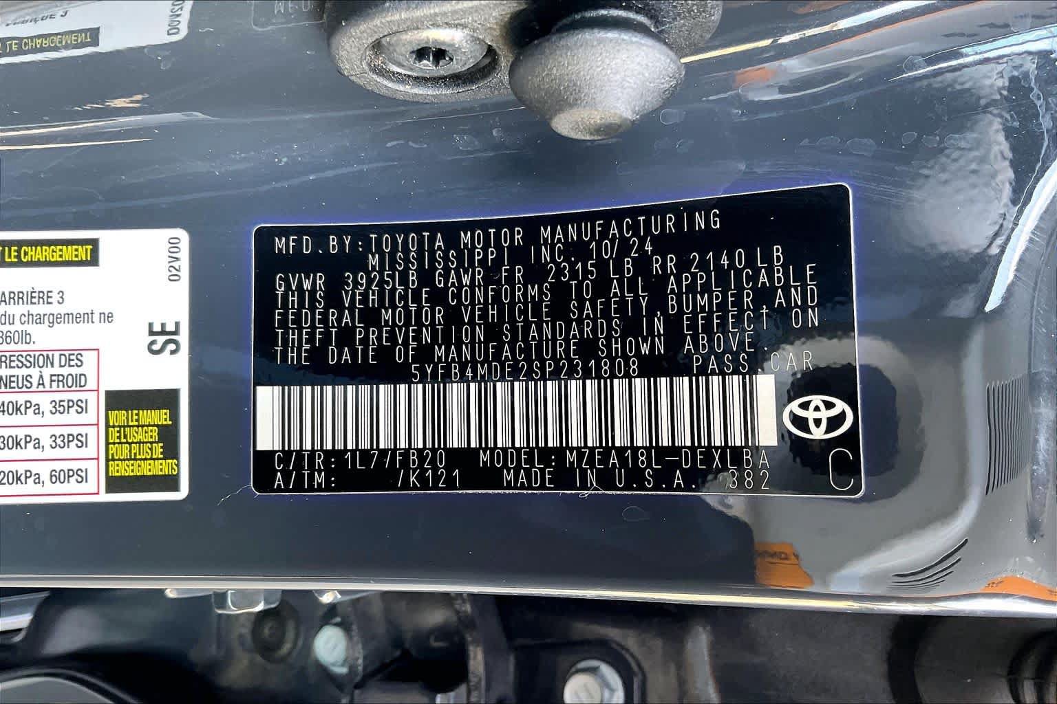 Used 2025 Toyota Corolla LE FWD image 34