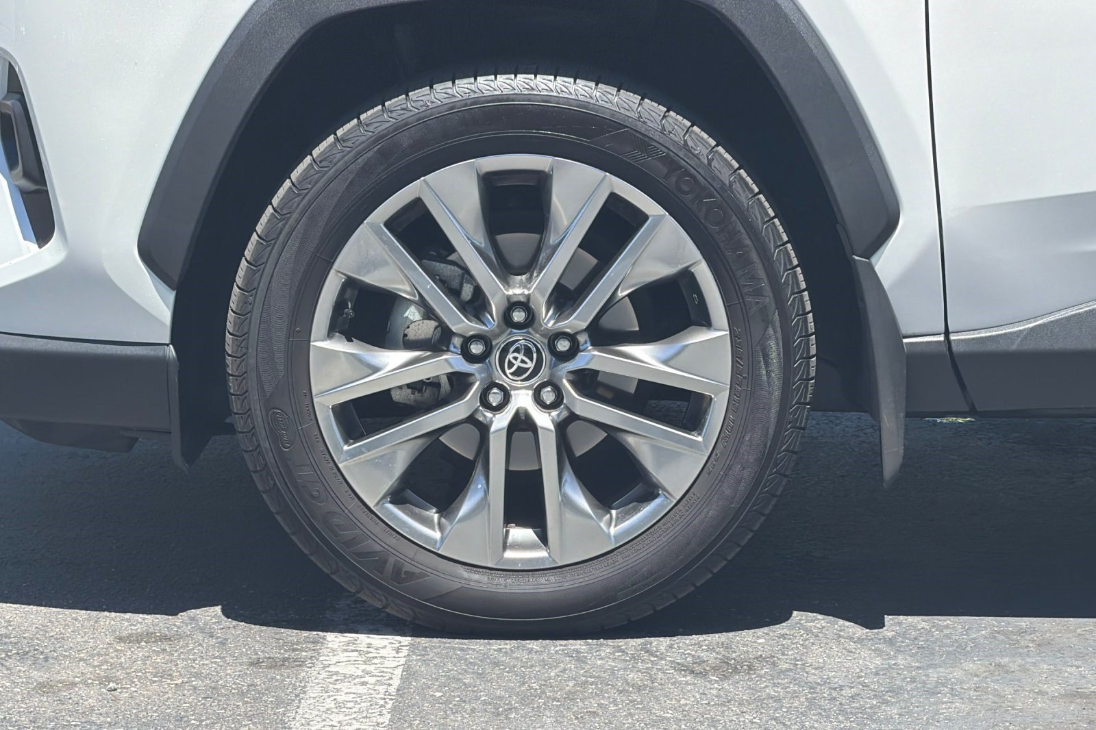Used 2024 Toyota RAV4 XLE Premium FWD image 36