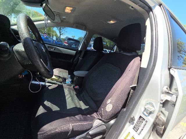 Used 2018 Toyota Corolla LE FWD image 5