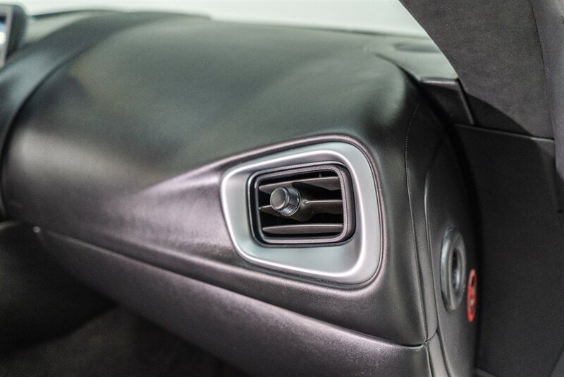 Used 2018 Aston Martin DB11 V12 RWD image 70