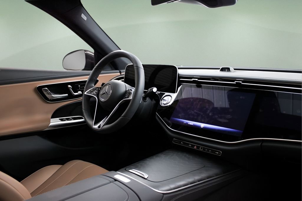 Used 2025 Mercedes-Benz E 450 4MATIC Sedan image 24