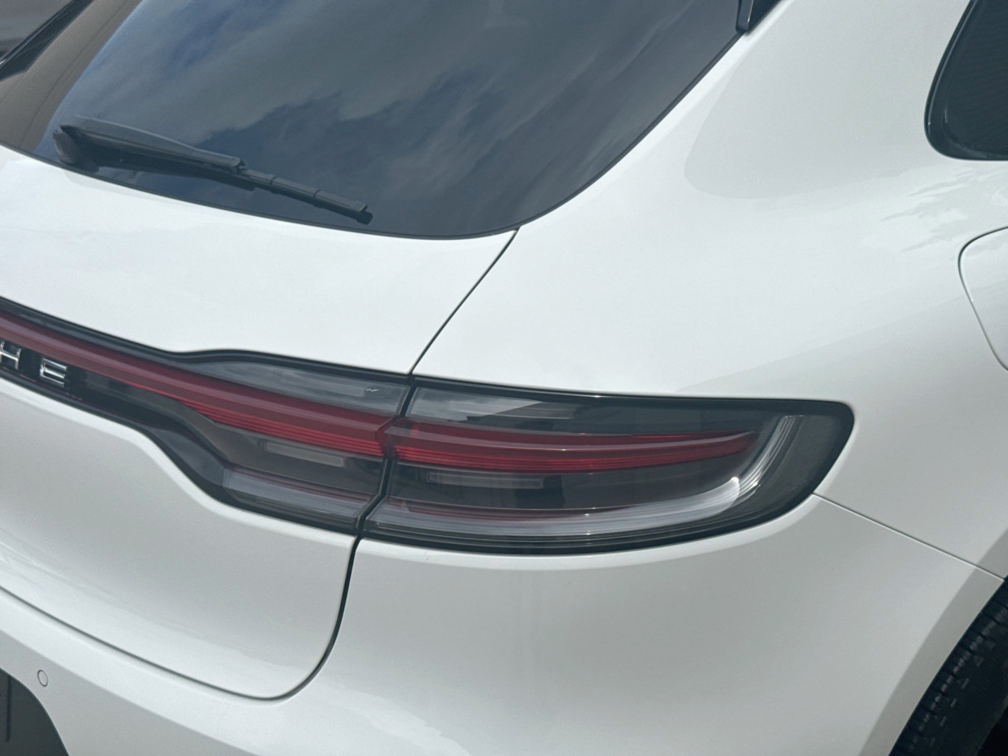 Used 2020 Porsche Macan S AWD/4WD image 28