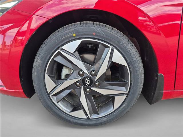 Used 2023 Hyundai Elantra SEL w/ Convenience Package FWD image 23