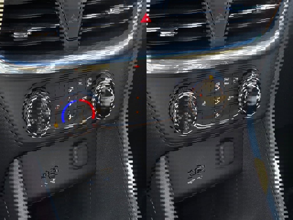 Certified 2025 Buick Encore GX Preferred image 27