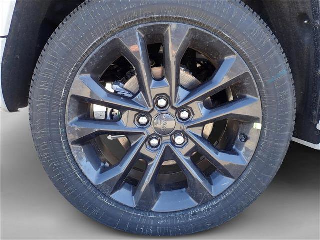 New 2026 Jeep Grand Cherokee Limited Reserve image 7