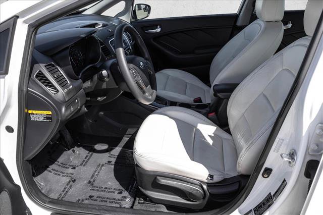 Used 2017 Kia Forte LX FWD image 11