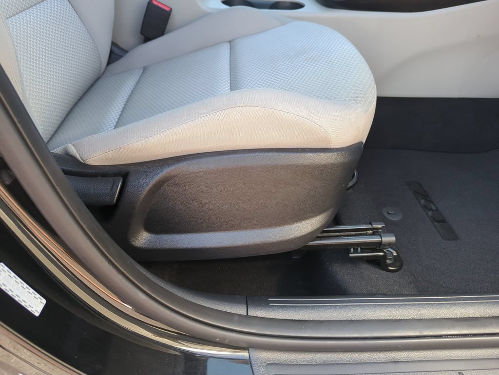 Used 2024 Kia Soul LX w/ Option Group 015 FWD image 36