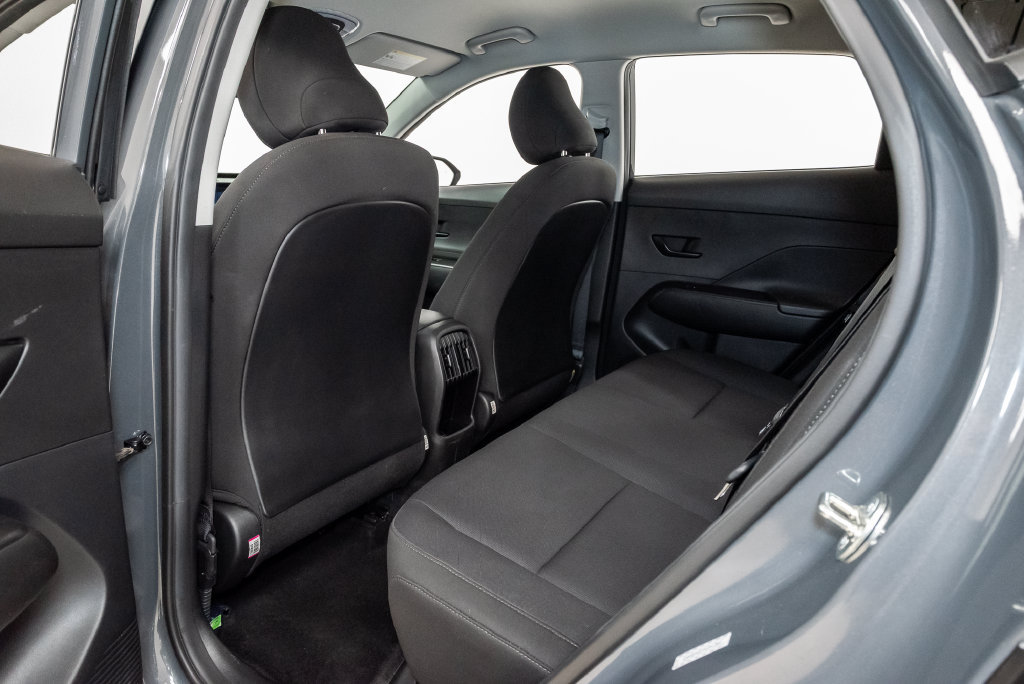 Used 2025 Hyundai Kona SEL FWD image 22