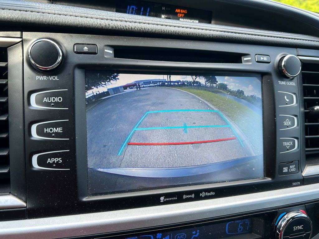 Used 2018 Toyota Highlander XLE FWD image 27