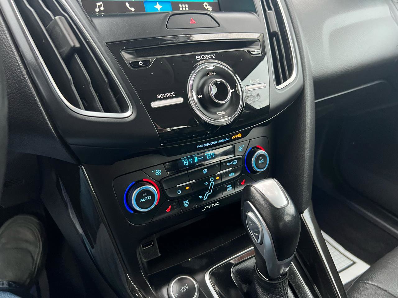 Used 2016 Ford Focus Titanium w/ Titanium Technology Package image 25