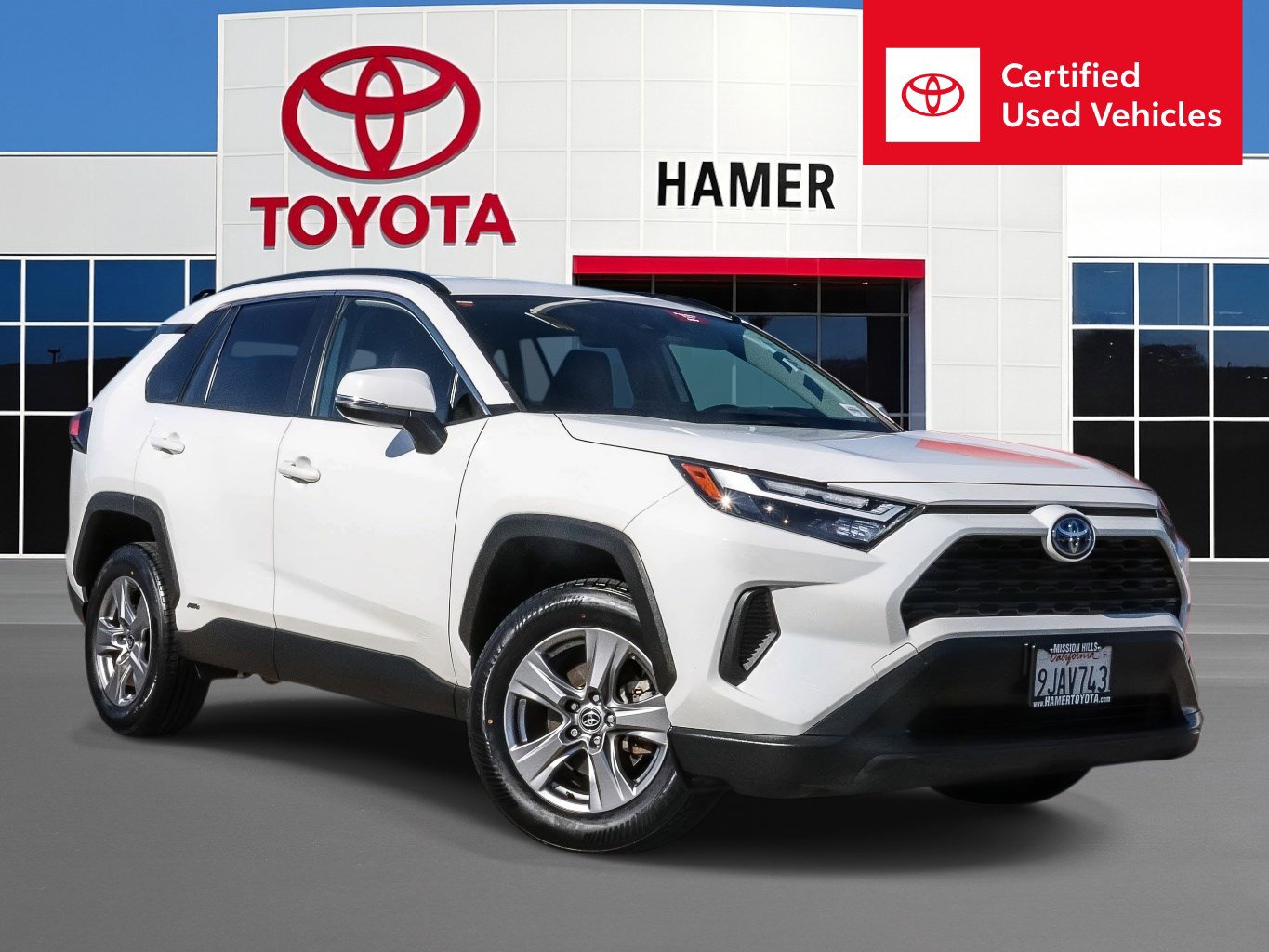 Certified 2023 Toyota RAV4 LE image 1