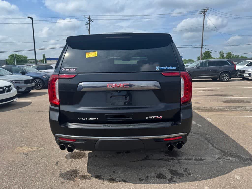 Used 2024 GMC Yukon XL AT4 w/ AT4 Premium Plus Package AWD/4WD image 6