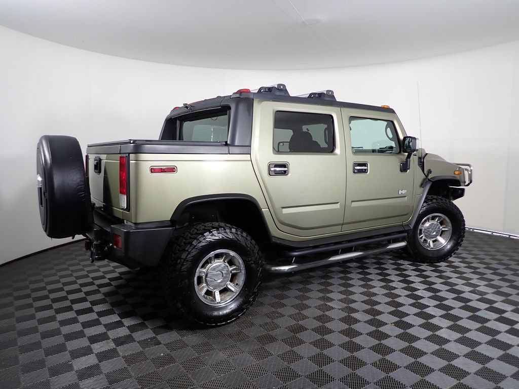 Used 2005 HUMMER H2 SUT w/ Preferred Equipment Group AWD/4WD image 18