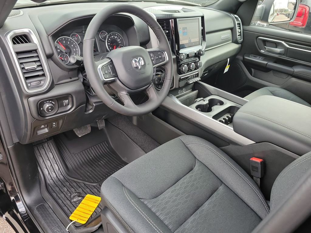 New 2026 RAM 1500 4x4 Crew Cab image 16