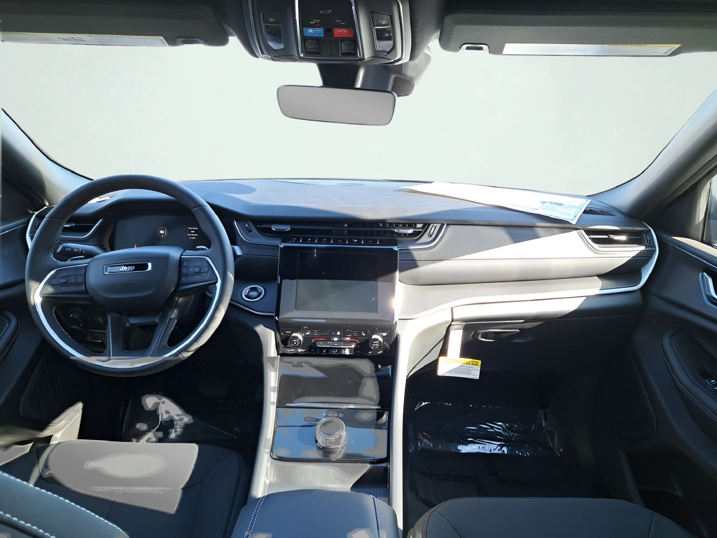 New 2026 Jeep Grand Cherokee Laredo X AWD/4WD image 17