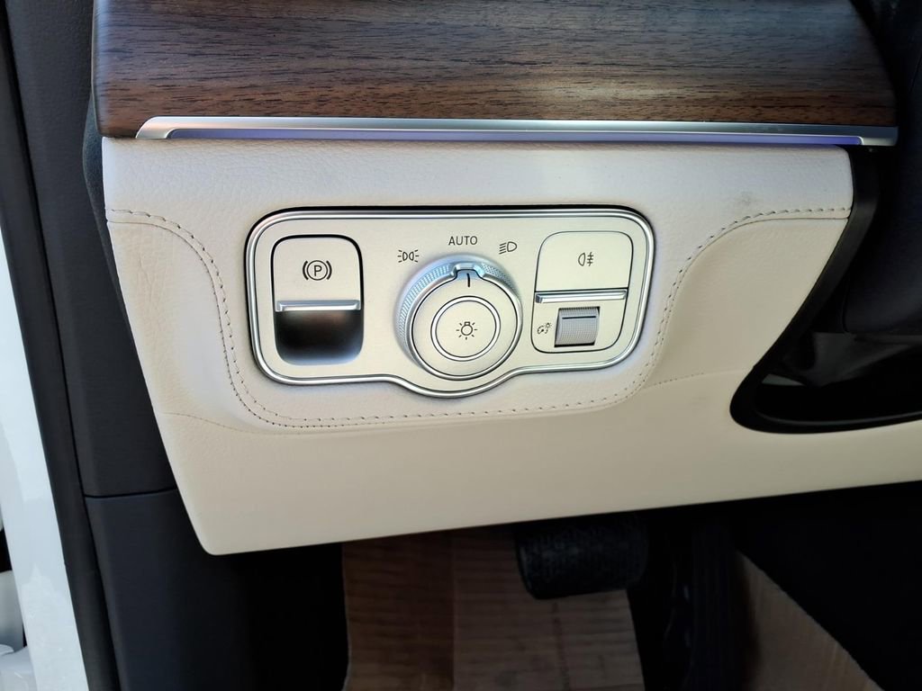 New 2026 Mercedes-Benz GLE 450 4MATIC Coupe image 17